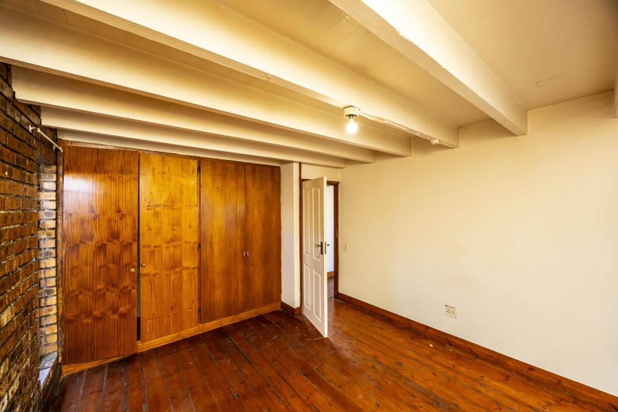 6 Bedroom Property for Sale in Quigney Eastern Cape